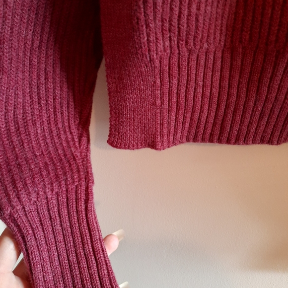 Aritzia Wilfred Free Tilberg Turtleneck Sweater in Heather Foulard - Picture 9 of 10